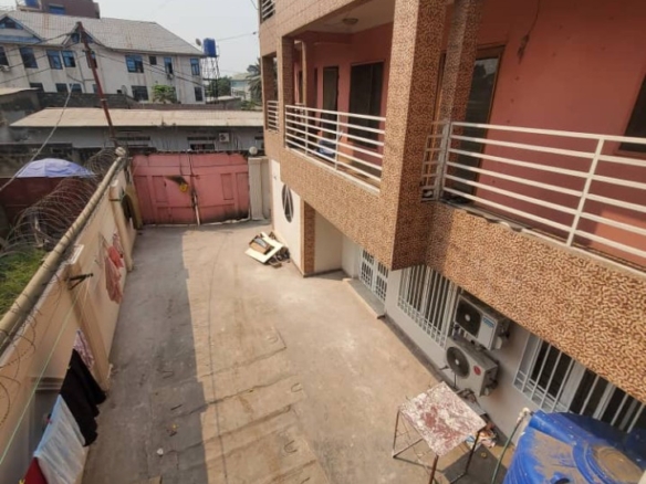 Bel appartement de 3 chambres vide mise en location à Bandal 14 appartement