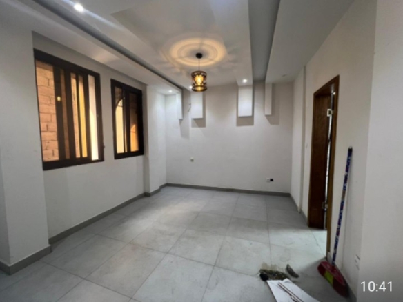 Appartement nouvellement construit mise en location dans la commune de Kintambo Mboka sika. 38 scaled 1000517043