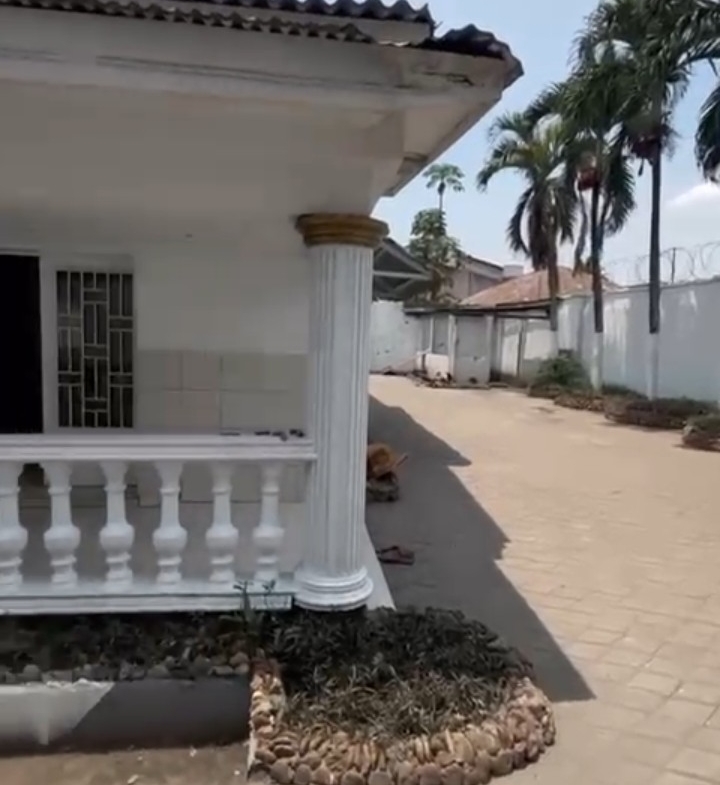 scaled_1000517175 villa