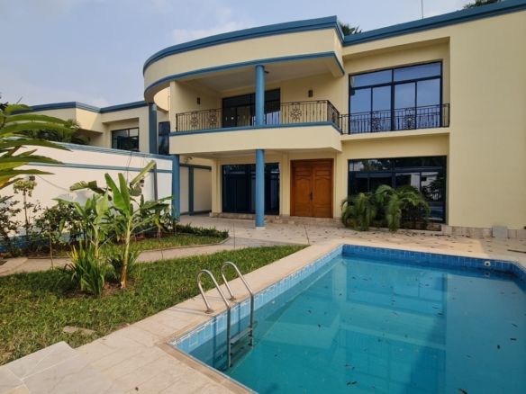 magnifique villa jumelé mise en location a ngaliema mont fleury 24 scaled 1001321084