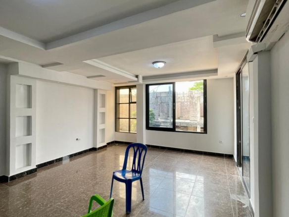 2 magnifique appartement nouvellement construit mise en location a ngaliema GB 34 scaled 1001367580