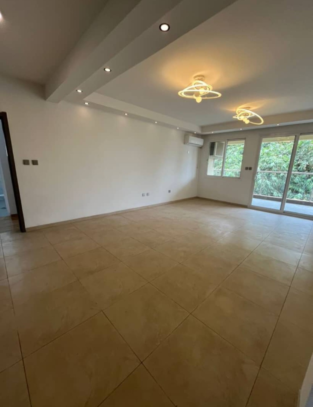 scaled_1001484468 appartement