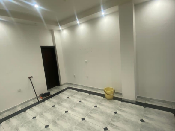 Appartement vide mise en location a lingwala 30 Appartement