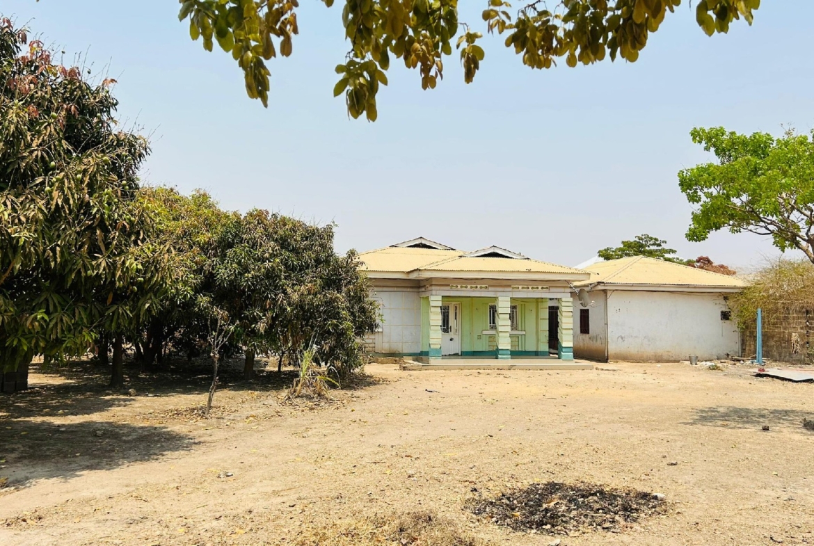 PARCELLE À VENDRE