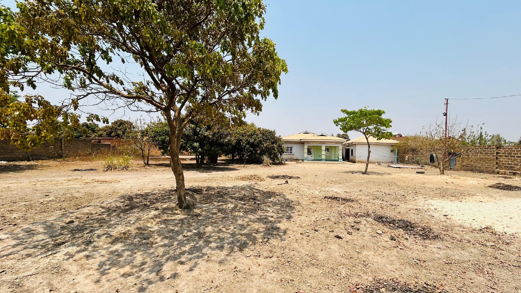 PARCELLE À VENDRE