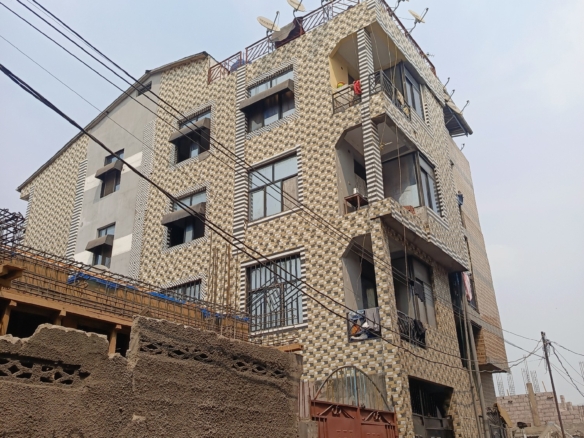 Vente Immeuble de trois niveau avec 8 Appartements – Barumbu Kapinga 50 scaled 1005261294