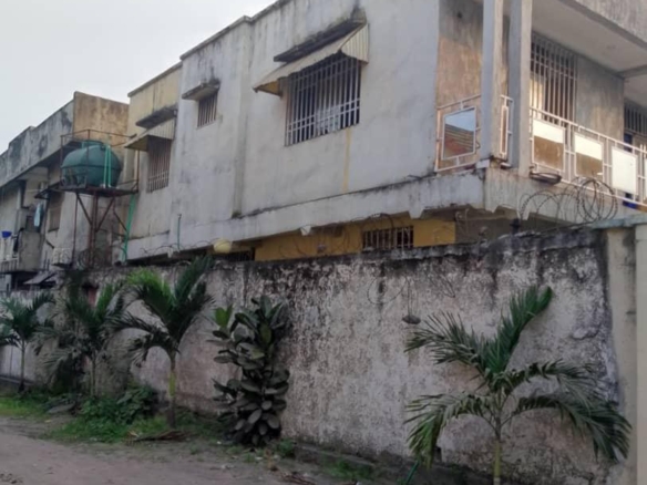 Duplex Résidentiel Clôturé – Limete Funa Boulevard Lumumba 30 scaled 1005333480