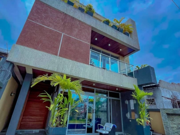 Villa Moderne avec Piscine Privée – Ngaliema Macampagne 21 scaled 1005345511
