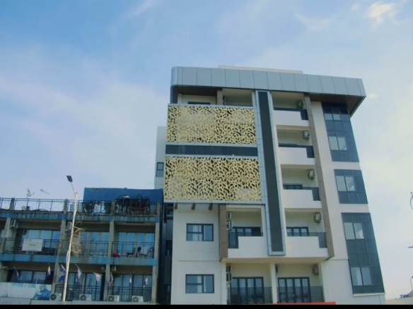 Immeuble moderne en vente à Kintambo sur Mondjiba 40 Immeuble
