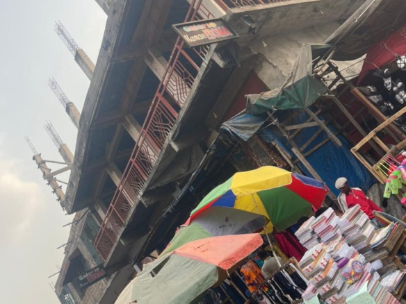 IMMEUBLE À VENDRE – MARCHÉ CENTRAL, Q.MADIMBA, C.KINSHASA 32 scaled 1005403196