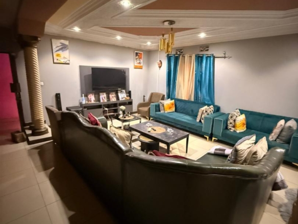 MAISON EN VENTE DANS LA VILLE DE LUBUMBASHI 30 scaled IMG 20250919 WA00431