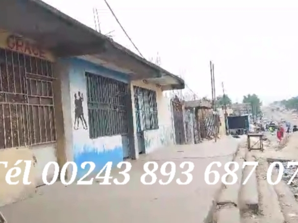 Parcelle commerciale à vendre à Bibwa 3 a