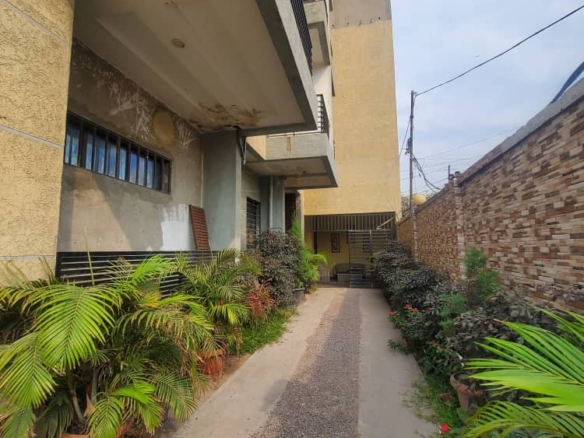 3 magnifique appartement meublé mise en location a bandalungwa 24 Appartement