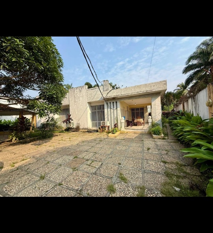 scaled_Screenshot_20251003-232827 Parcelle mis en vente à Limete 10em rue