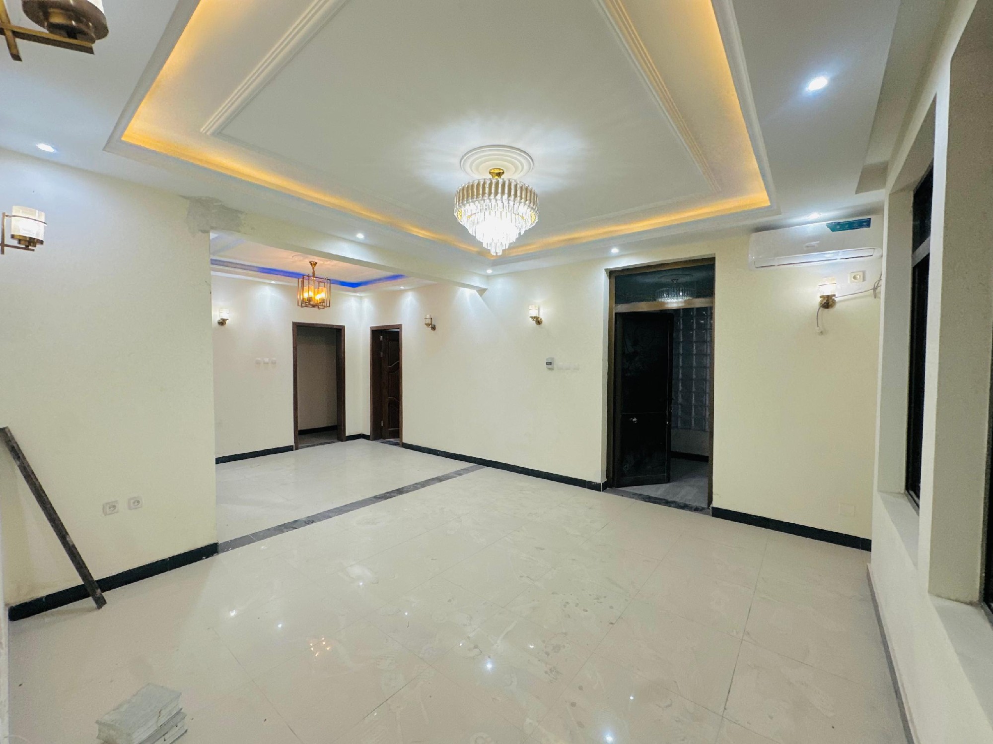 scaled_1001717243 APPARTEMENTS