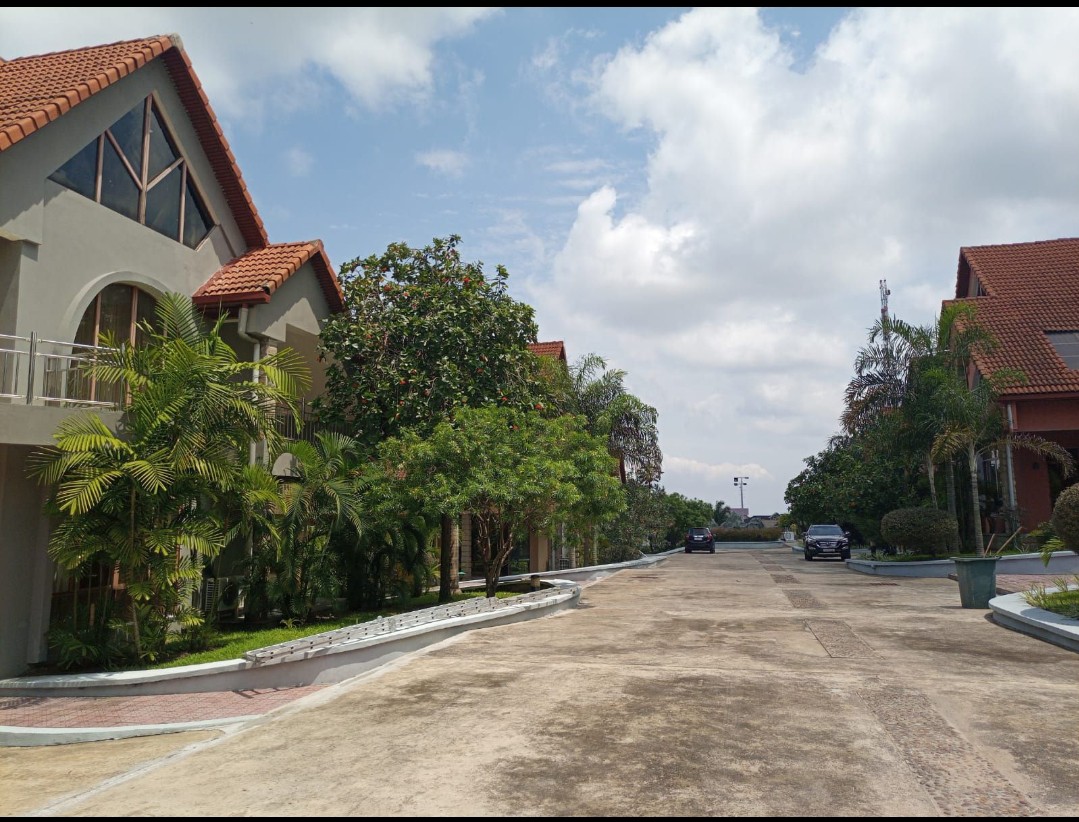 scaled_1001736192 Villa