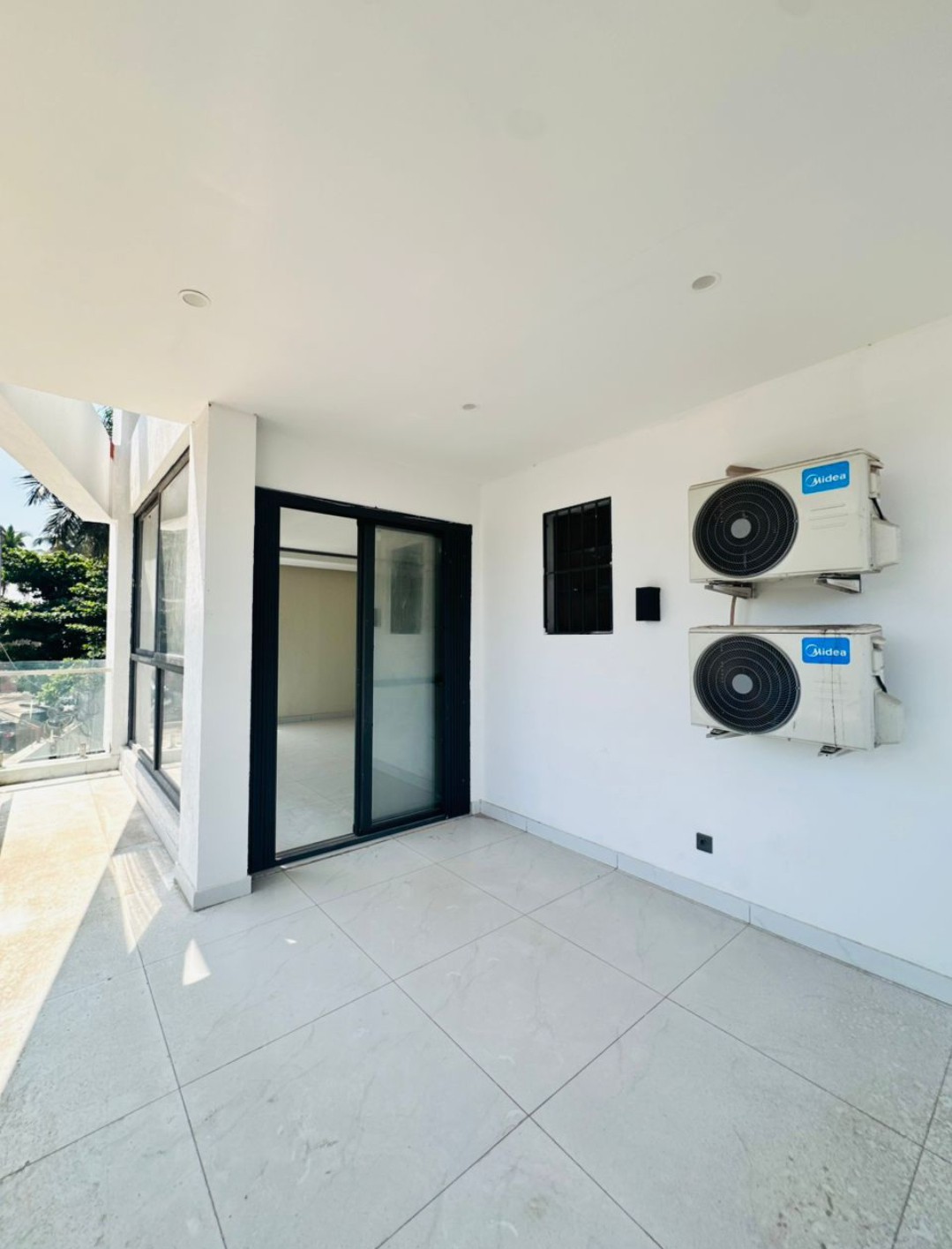 scaled_1001740245 appartements