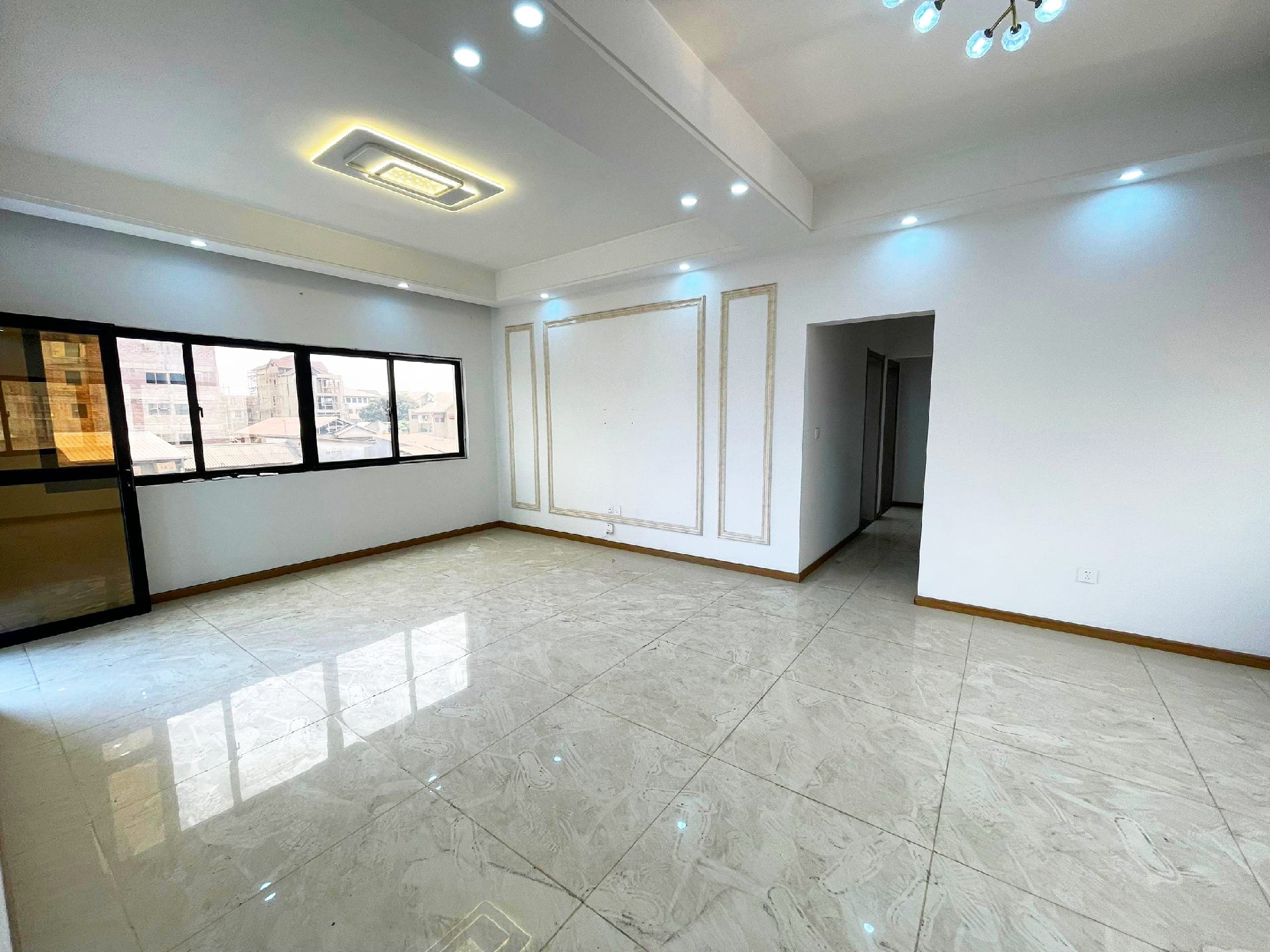 scaled_1001782326 Appartement