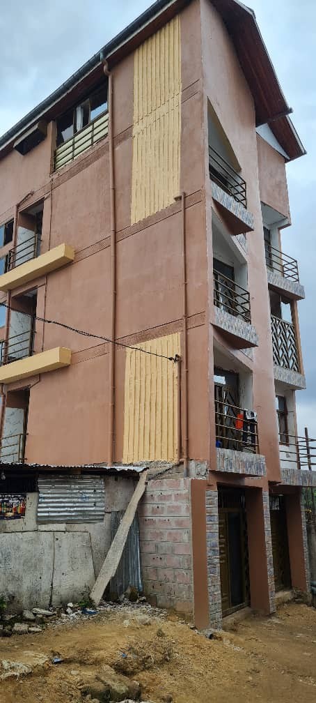 scaled_1002434638 Immeuble