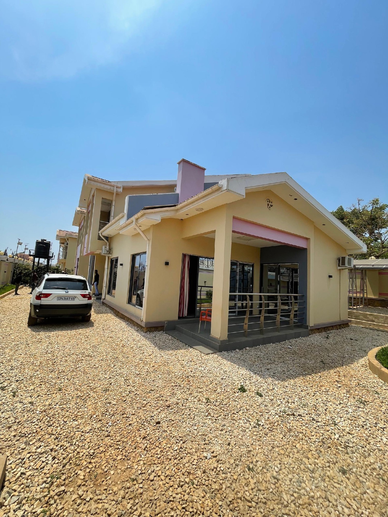 scaled_1005745503 MAISON