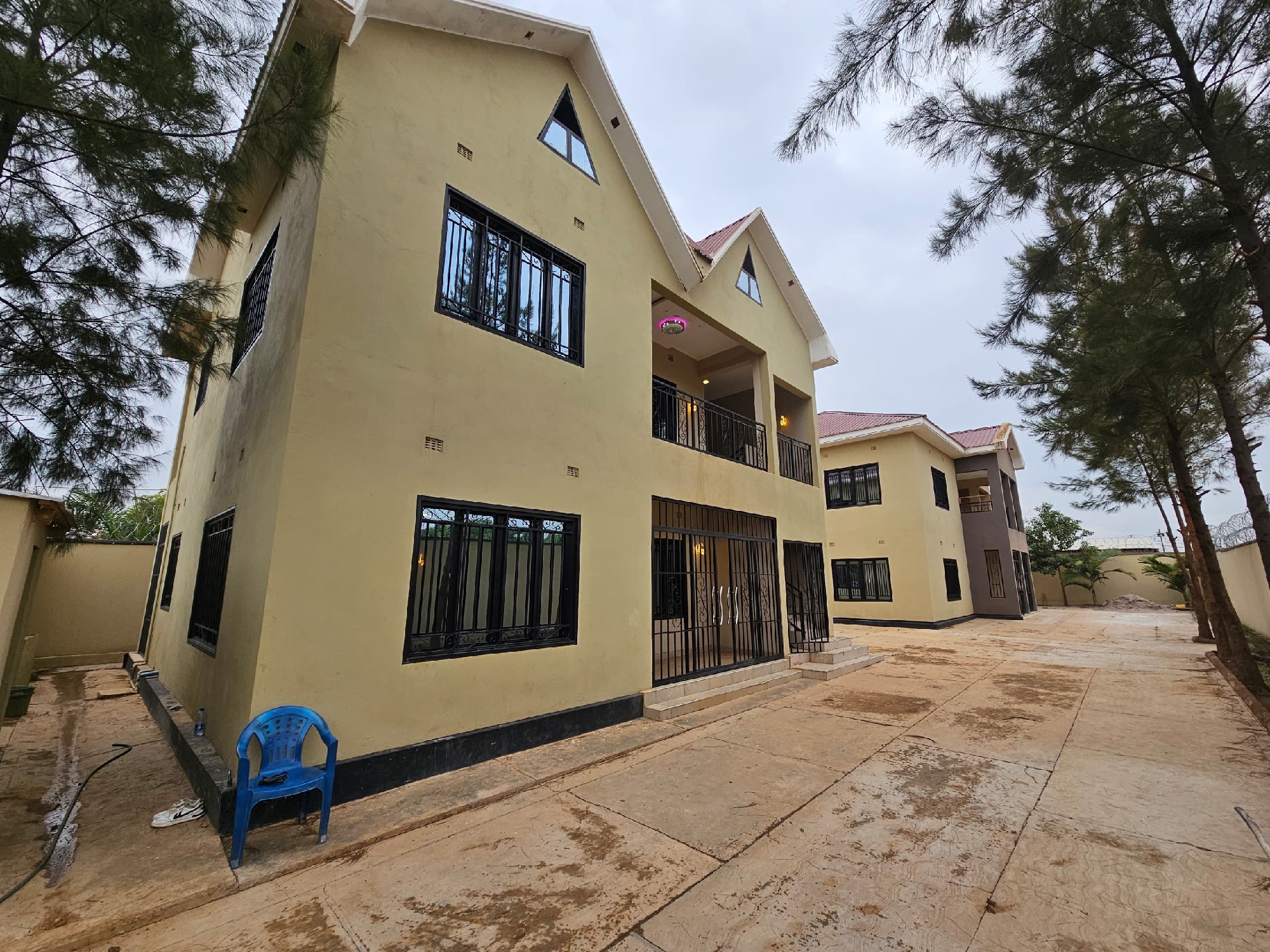 scaled_1005897606 MAISON