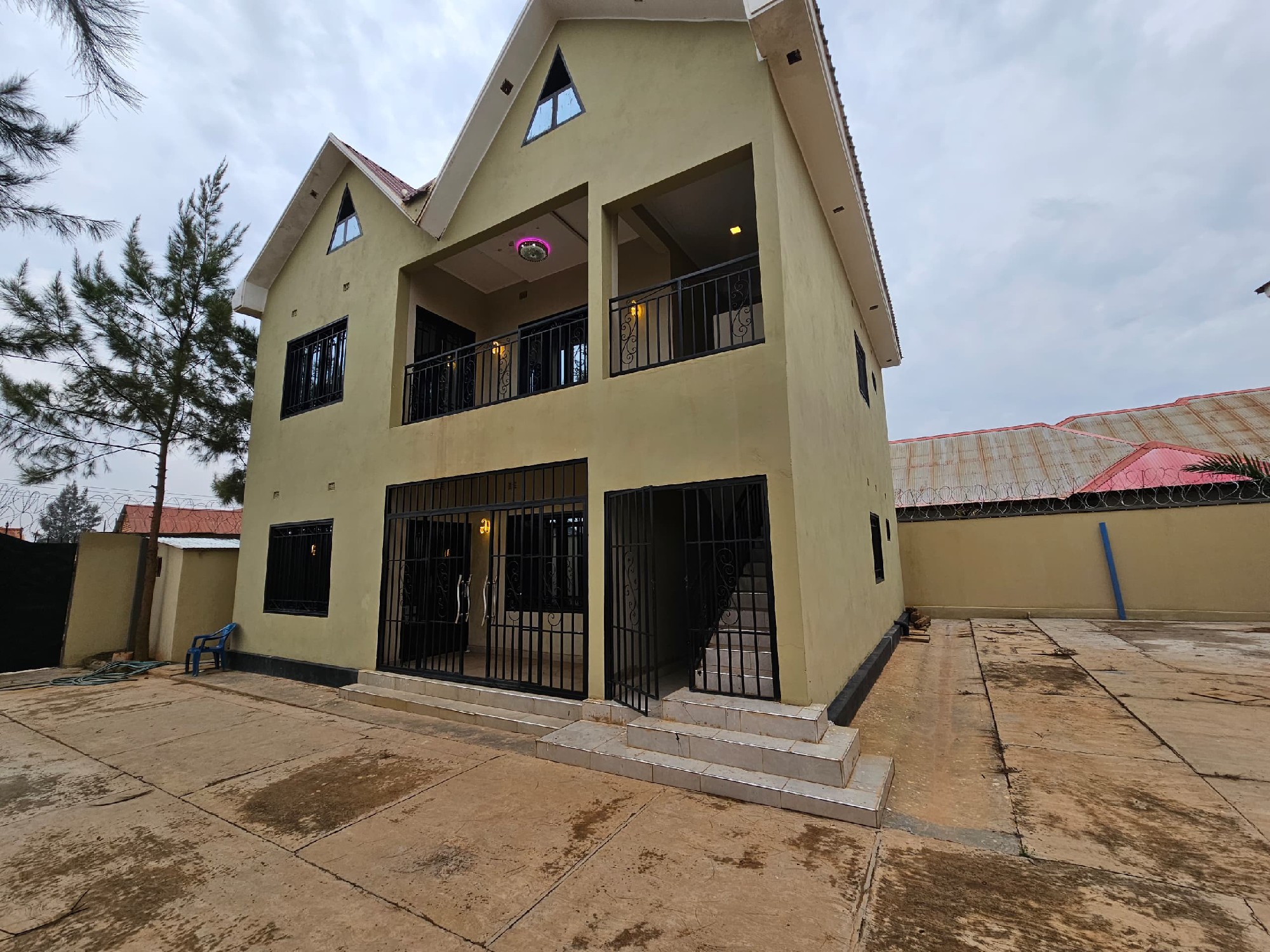 scaled_1005897619 MAISON