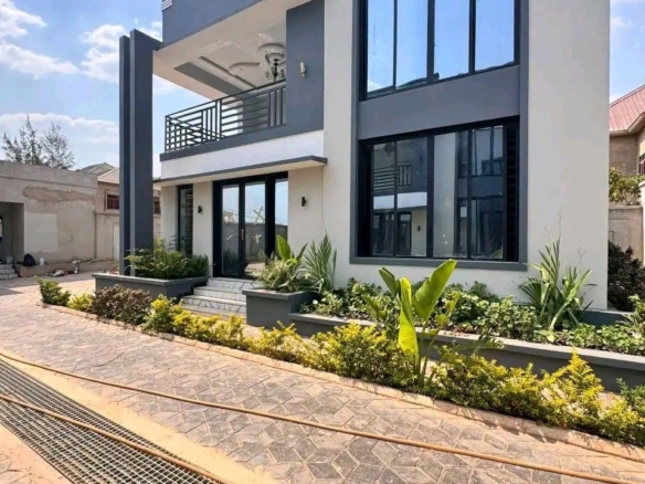 Scaled 1764750692252