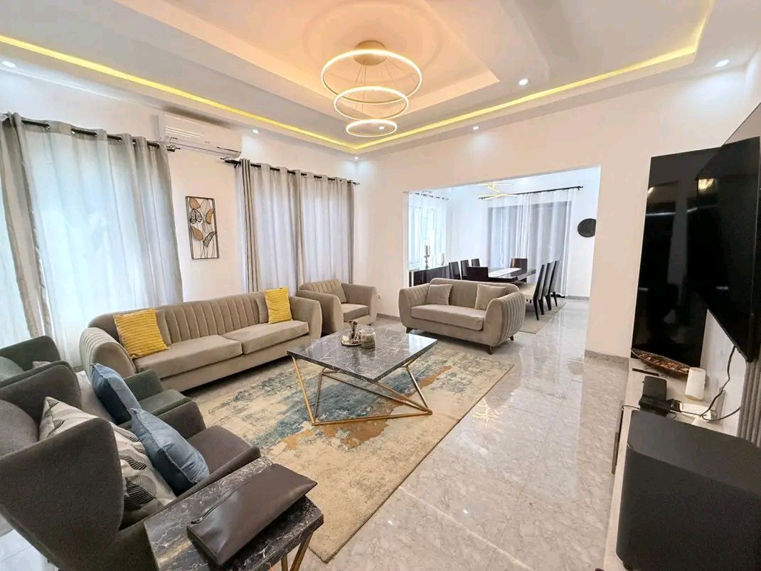 scaled_1765292810205