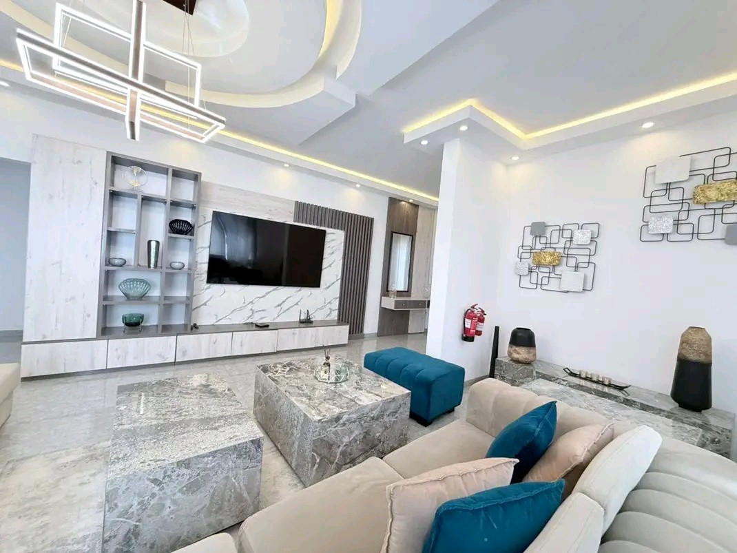 scaled_1765292826417