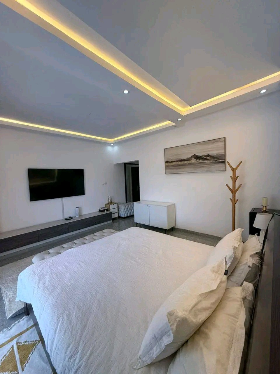 scaled_1765292843110