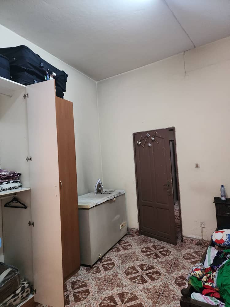 scaled_1007191982 Appartement à Vendre – Gombe, Kinshasa