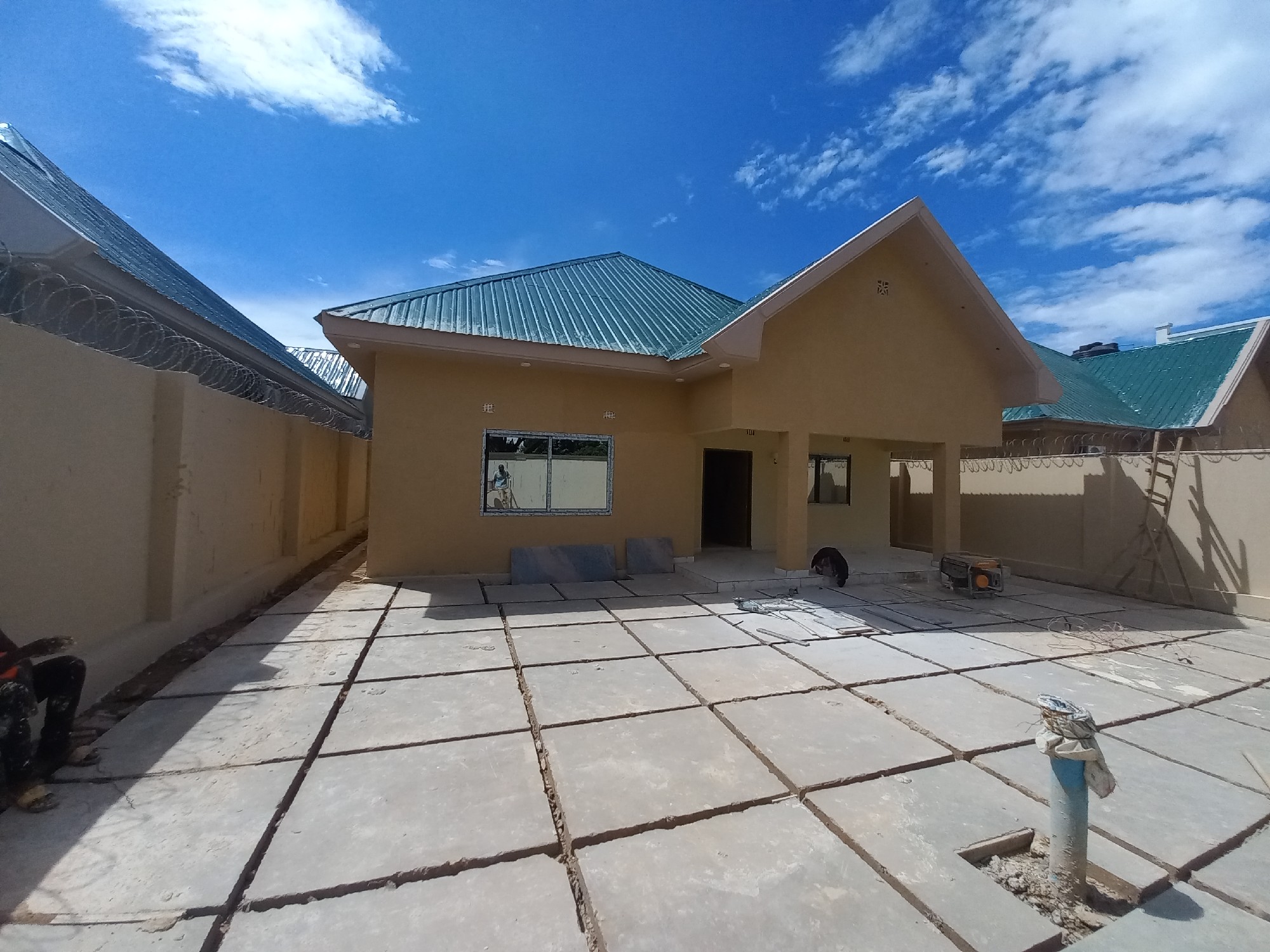 scaled_20260331_140035(1)