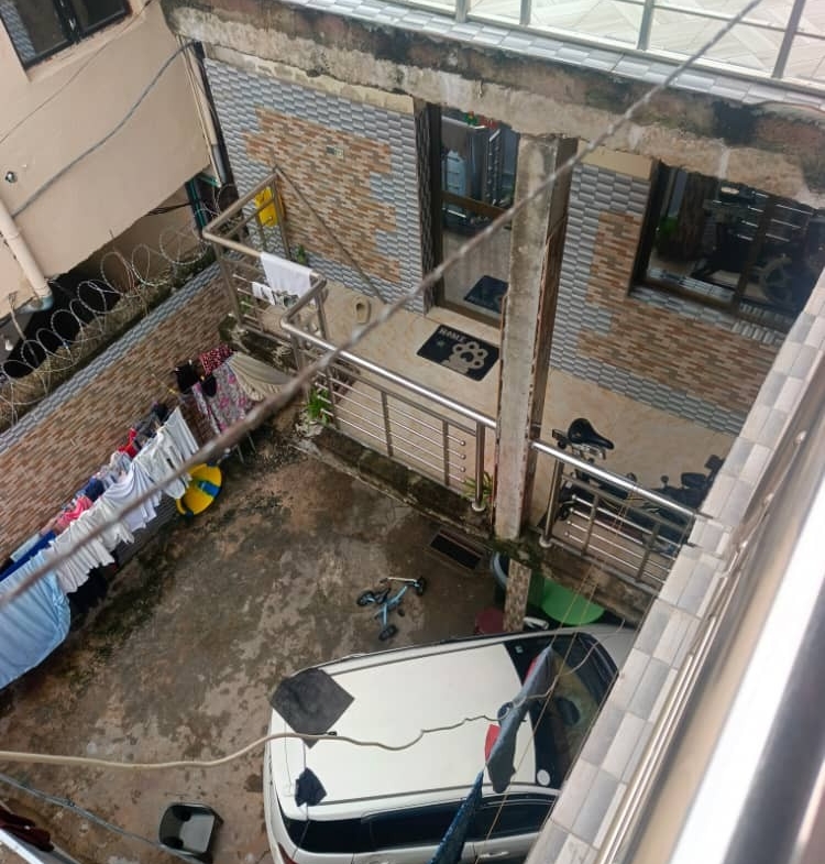 Immeuble à Vendre – Mont-Ngafula, Kinshasa
