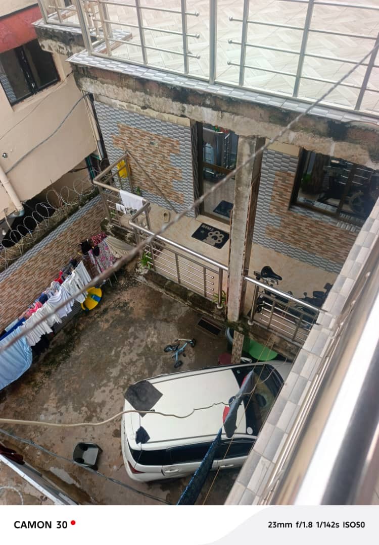 scaled_1000001354 Immeuble à Vendre – Mont-Ngafula, Kinshasa