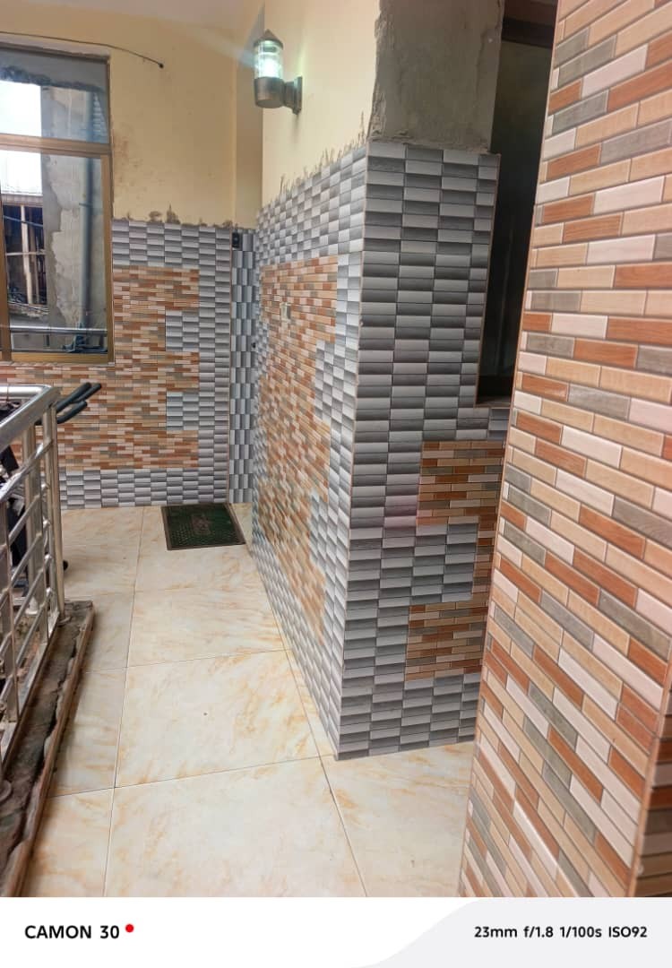 scaled_1000001372 Immeuble à Vendre – Mont-Ngafula, Kinshasa