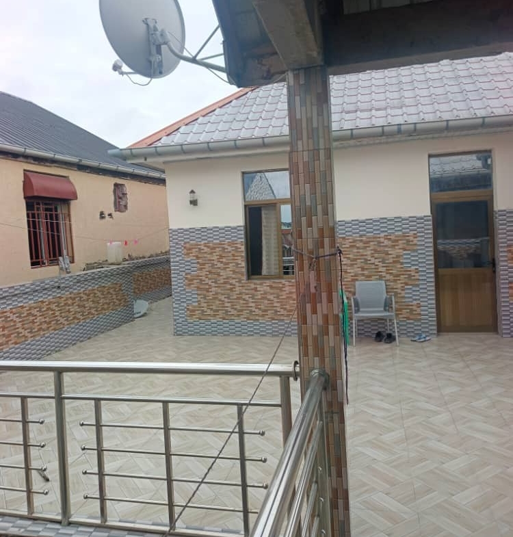 Immeuble à Vendre – Mont-Ngafula, Kinshasa