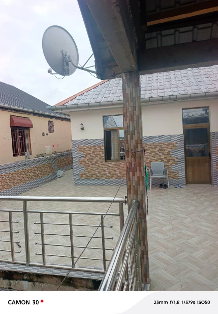 scaled_1000001374 Immeuble à Vendre – Mont-Ngafula, Kinshasa