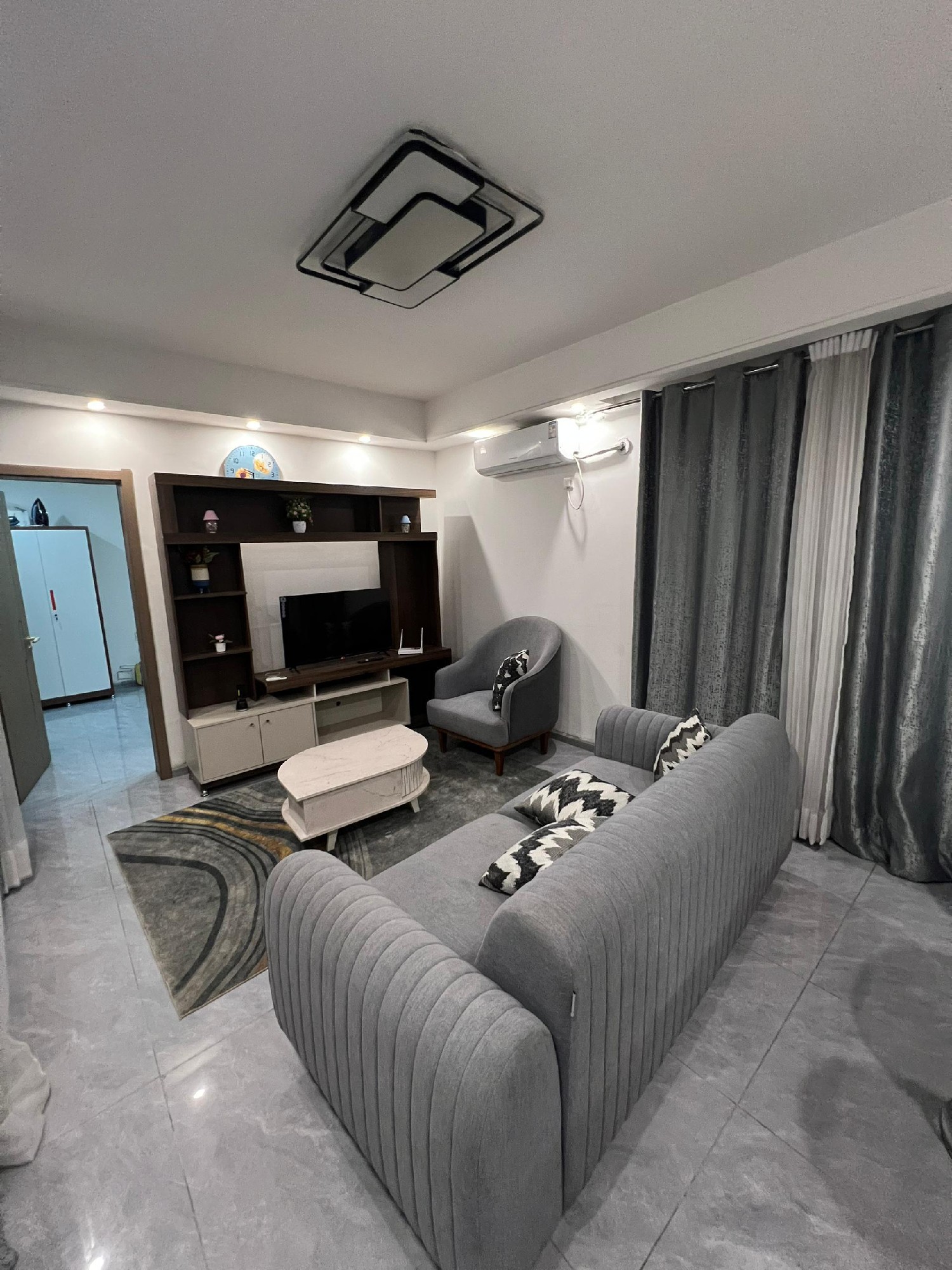 scaled_1000774099 Appartement Meublé à Louer – Kintambo, Kinshasa