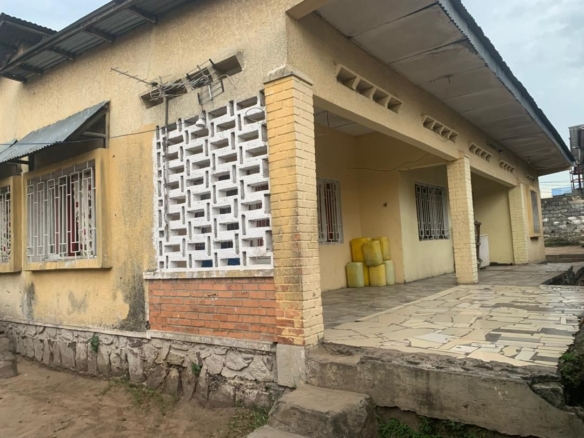 Parcelle-terrain à vendre – ngaliema, kinshasa