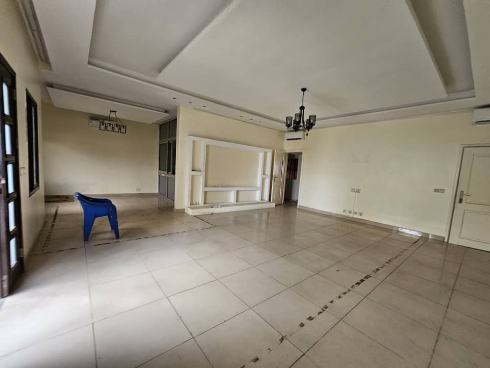 Maison à Louer – Gombe, Kinshasa