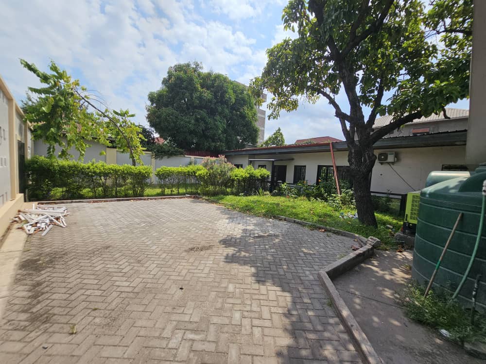 Maison à Louer – Gombe, Kinshasa