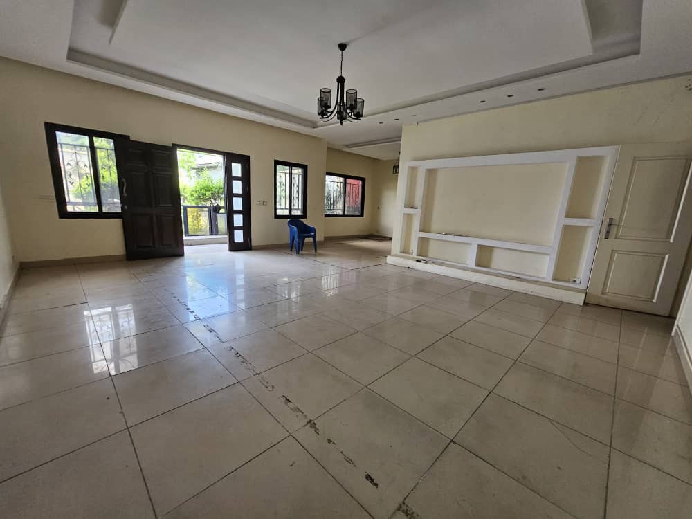 Maison à Louer – Gombe, Kinshasa