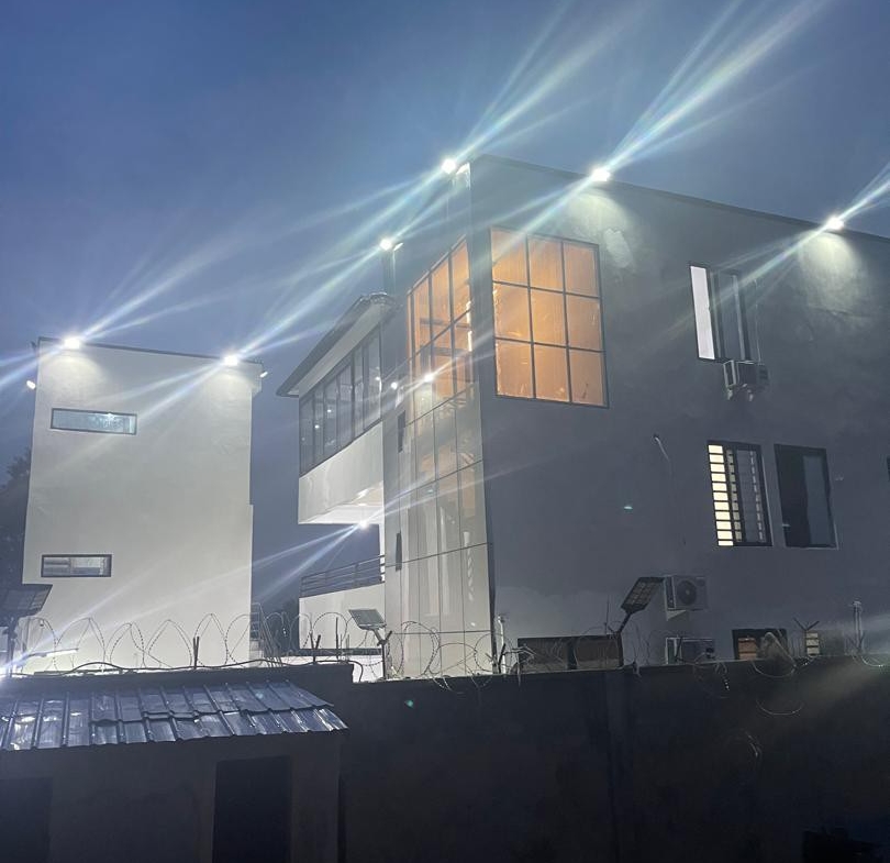 Immeuble à Vendre – Mont-Ngafula, Kinshasa