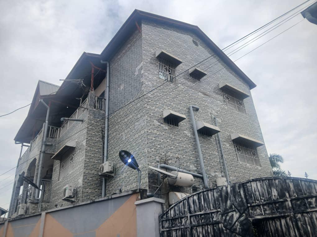 Immeuble à Vendre – Mont-Ngafula, Kinshasa