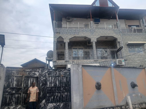 Immeuble à vendre – mont-ngafula, kinshasa