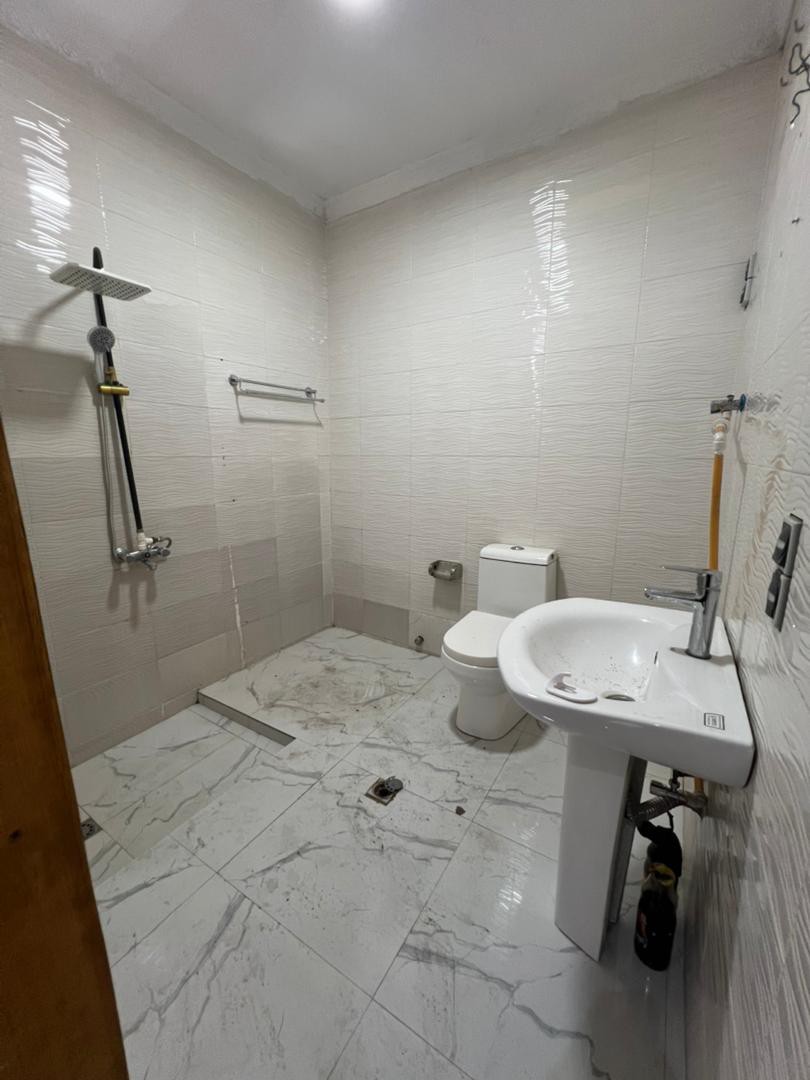 scaled_1001066610 Appartement à Louer – Kintambo, Kinshasa