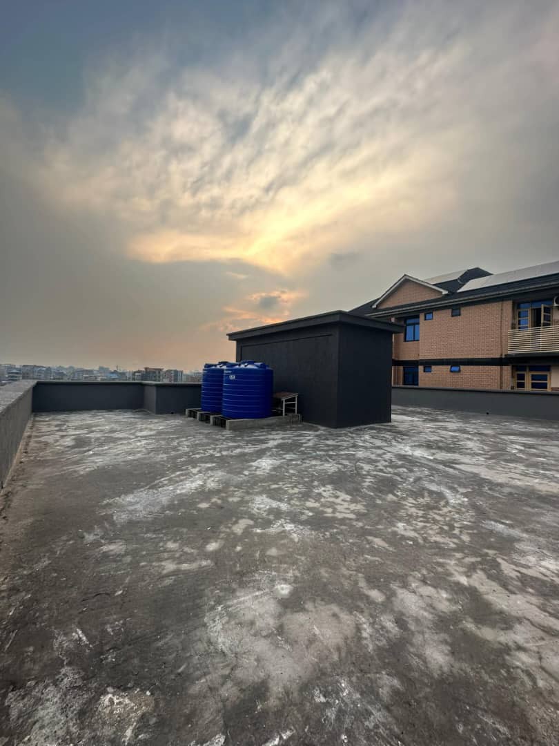 scaled_1001083636 Appartement à Louer – Lingwala, Kinshasa
