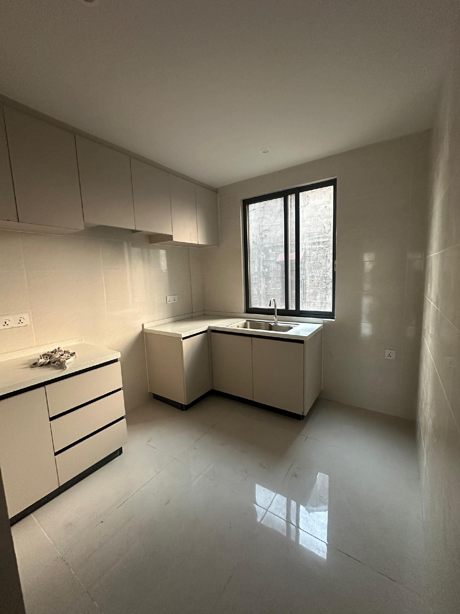 scaled_1001083639 Appartement à Louer – Lingwala, Kinshasa