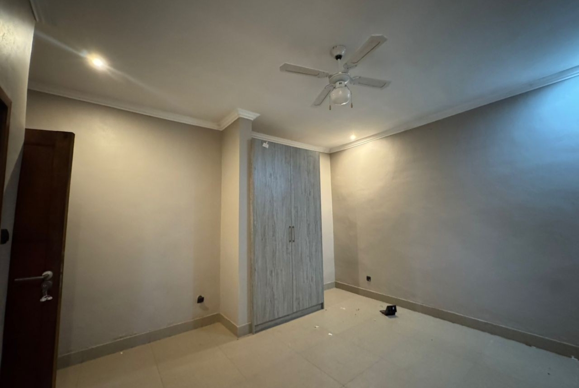 Maison à Louer – Plateau 2, Lubumbashi