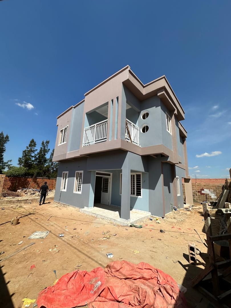 scaled_1001832826 Maison à Vendre – Golf Météo Mwela, Lubumbashi